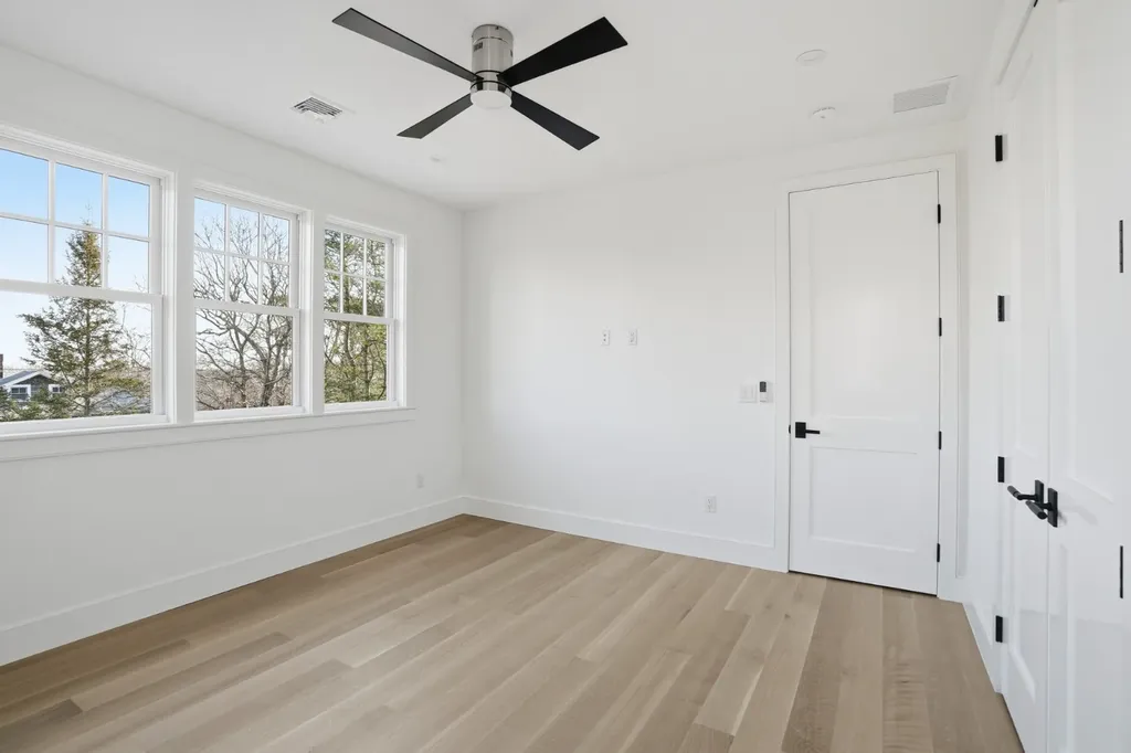 35 Mt Aldworth Road Vineyard Haven MA 02568