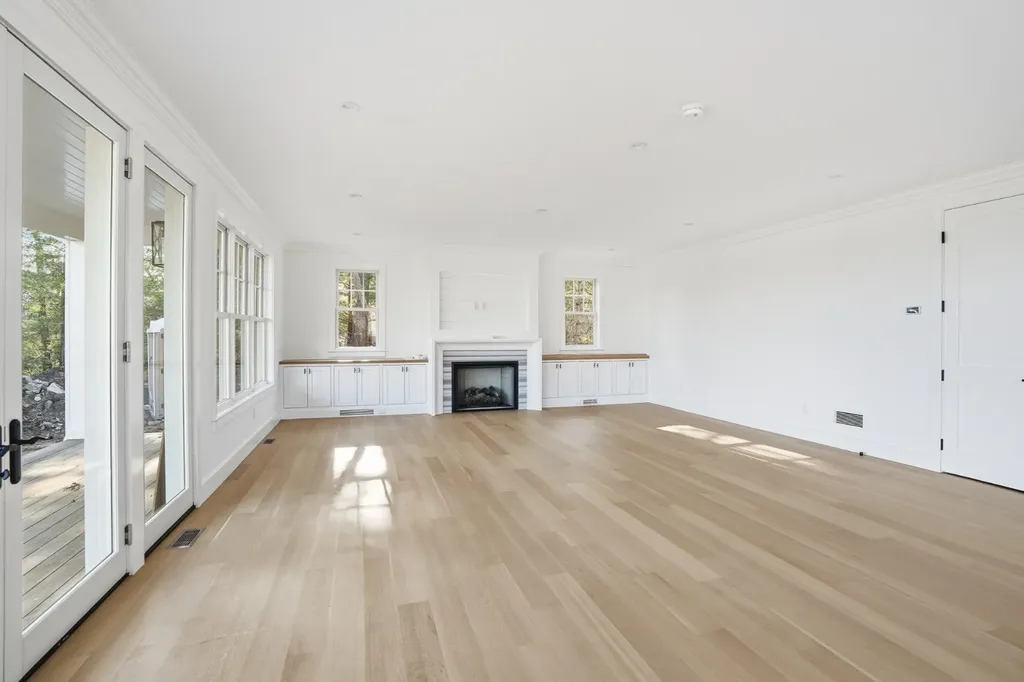 35 Mt Aldworth Road Vineyard Haven MA 02568