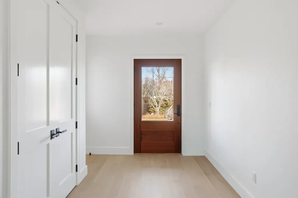 35 Mt Aldworth Road Vineyard Haven MA 02568