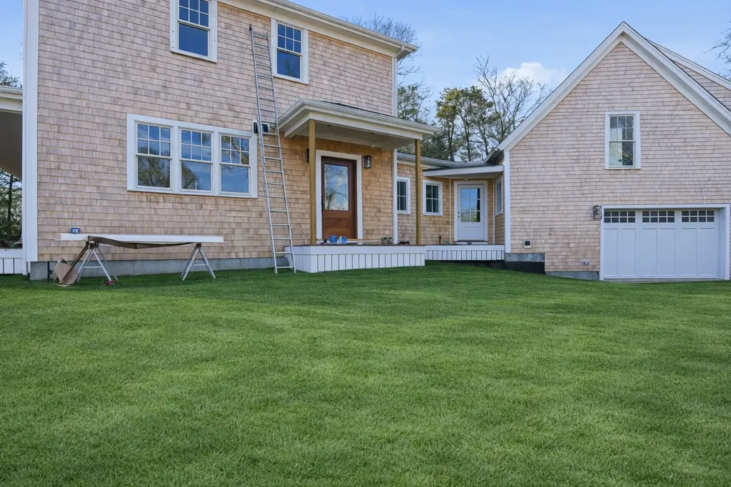 35 Mt Aldworth Road Vineyard Haven MA 02568