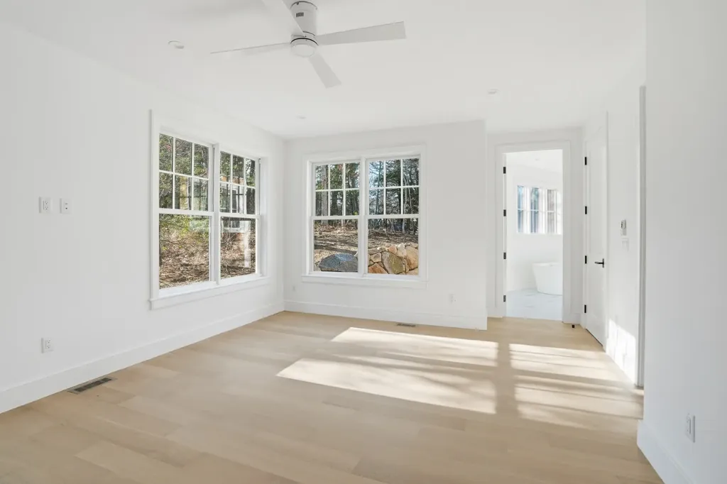 35 Mt Aldworth Road Vineyard Haven MA 02568