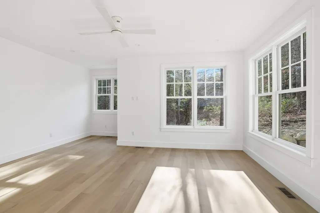 35 Mt Aldworth Road Vineyard Haven MA 02568