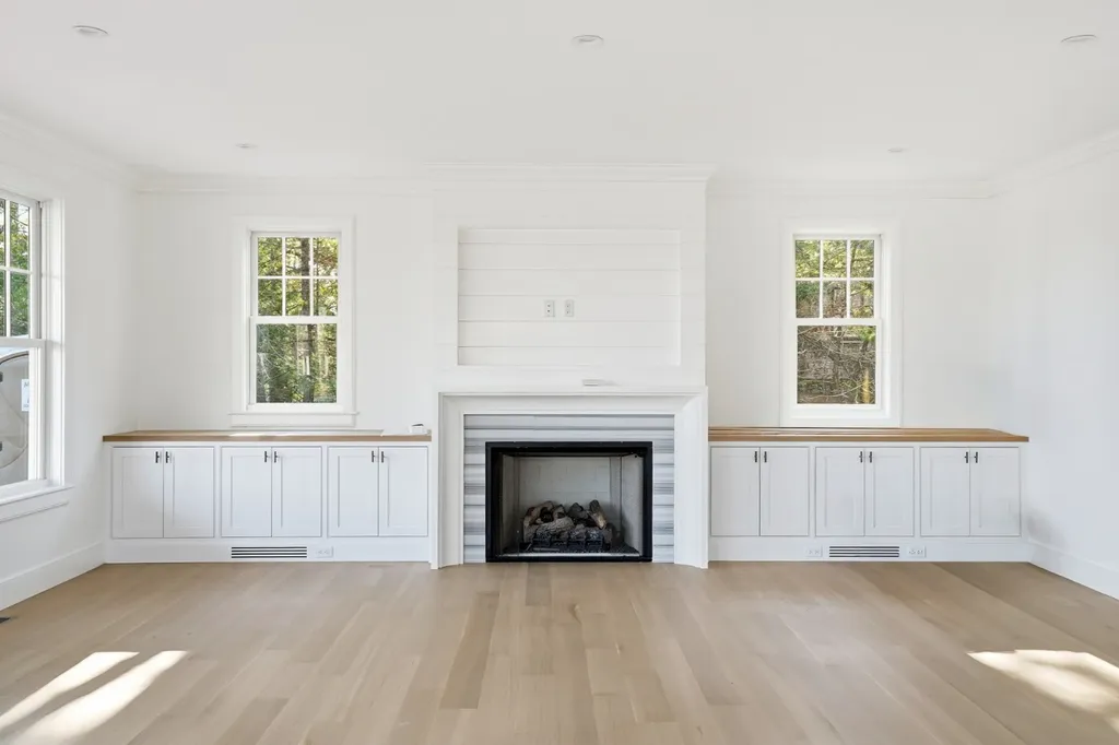 35 Mt Aldworth Road Vineyard Haven MA 02568