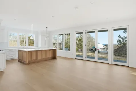 35 Mt Aldworth Road Vineyard Haven MA 02568