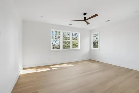 35 Mt Aldworth Road Vineyard Haven MA 02568