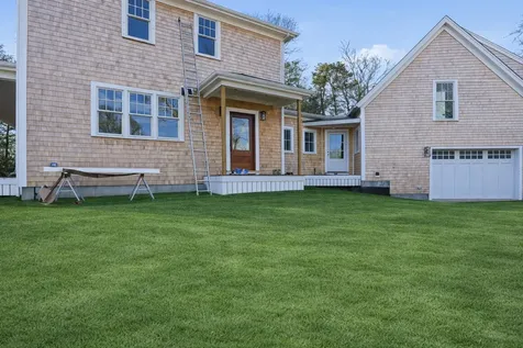 35 Mount Aldworth Road Vineyard Haven MA 02568