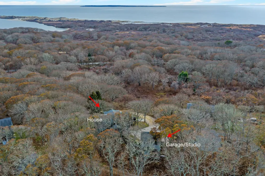 4 Nomans Watch Road Aquinnah MA 02535