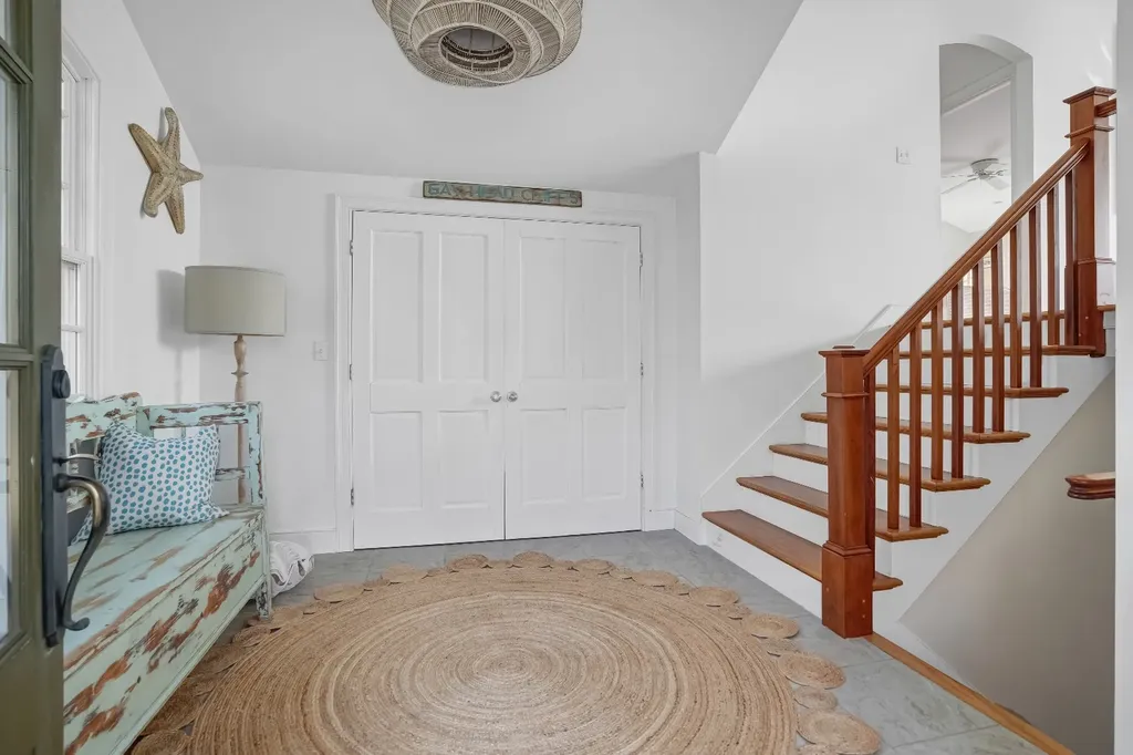 4 Nomans Watch Road Aquinnah MA 02535