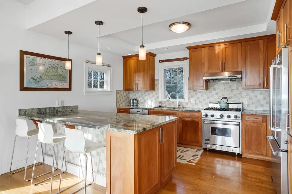 4 Nomans Watch Road Aquinnah MA 02535