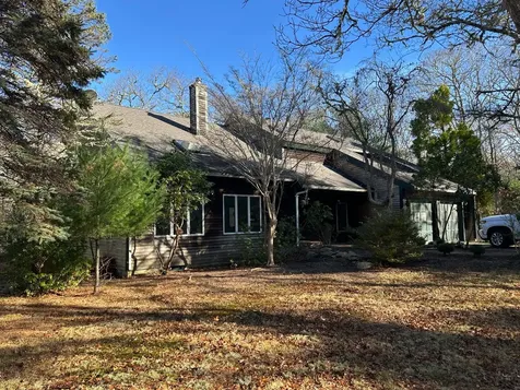 20 Brook Hollow Road West Tisbury MA 02575