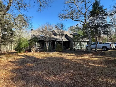 20 Brook Hollow Road West Tisbury MA 02575