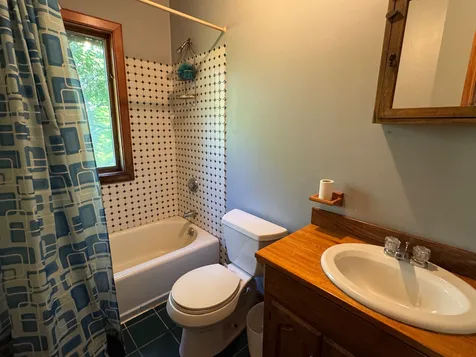 20 Brook Hollow Road West Tisbury MA 02575