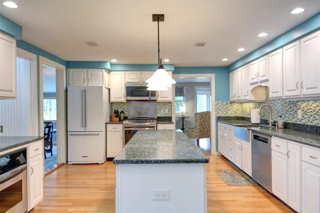 35 Mariners Way Edgartown MA 02539