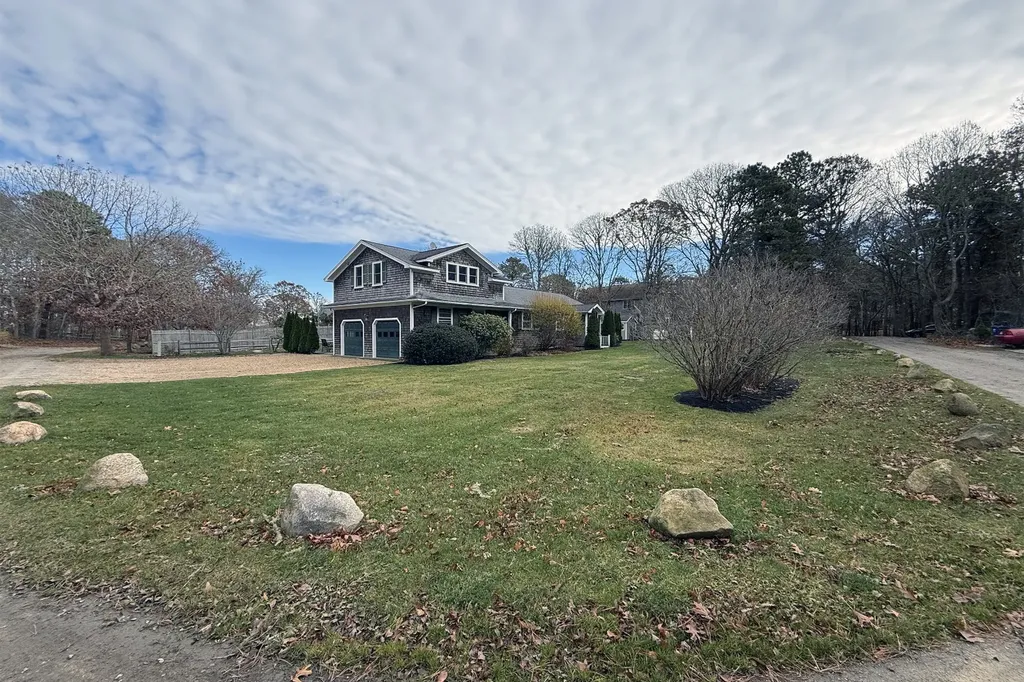 35 Mariners Way Edgartown MA 02539