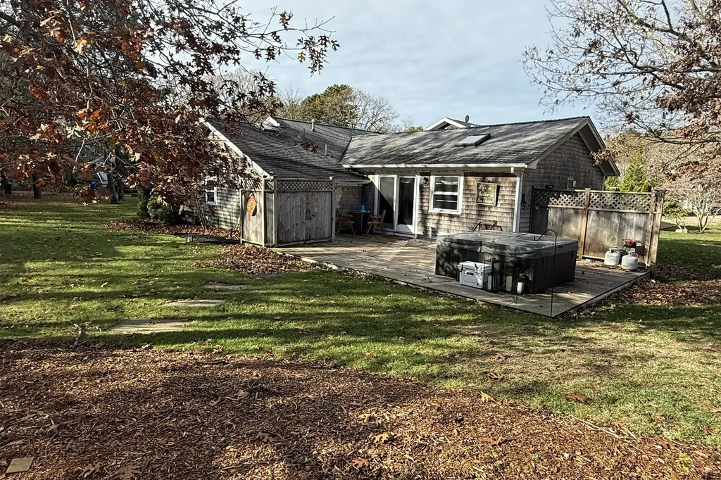 35 Mariners Way Edgartown MA 02539