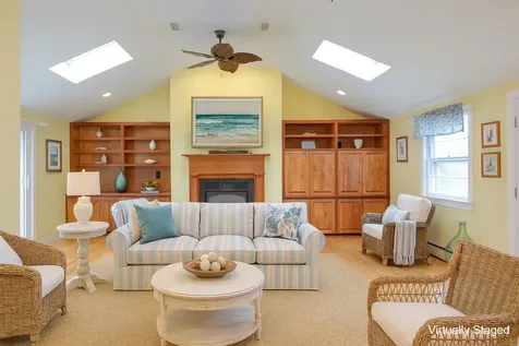 35 Mariners Way Edgartown MA 02539