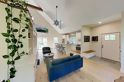 114 Meetinghouse Way Edgartown MA 02539