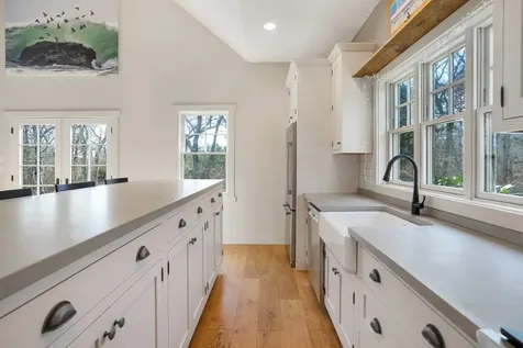 114 Meetinghouse Way Edgartown MA 02539