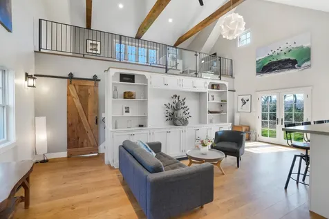 114 Meetinghouse Way Edgartown MA 02539