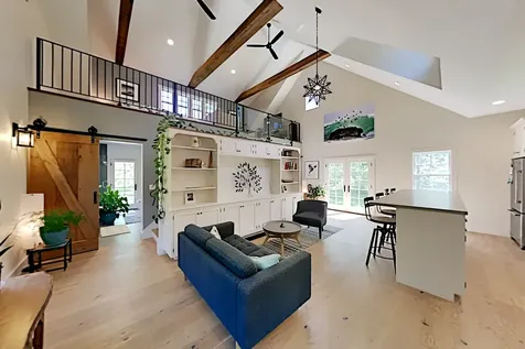 114 Meetinghouse Way Edgartown MA 02539