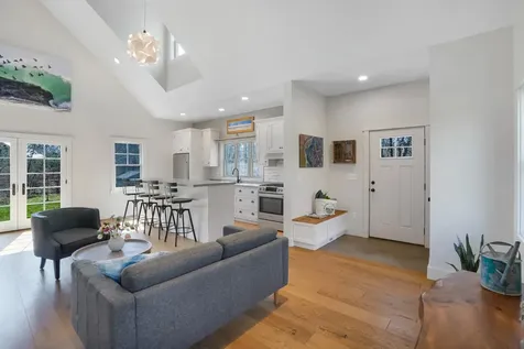114 Meetinghouse Way Edgartown MA 02539