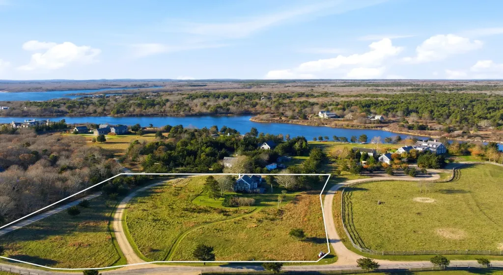 31 Butlers Cove Road Edgartown MA 02539