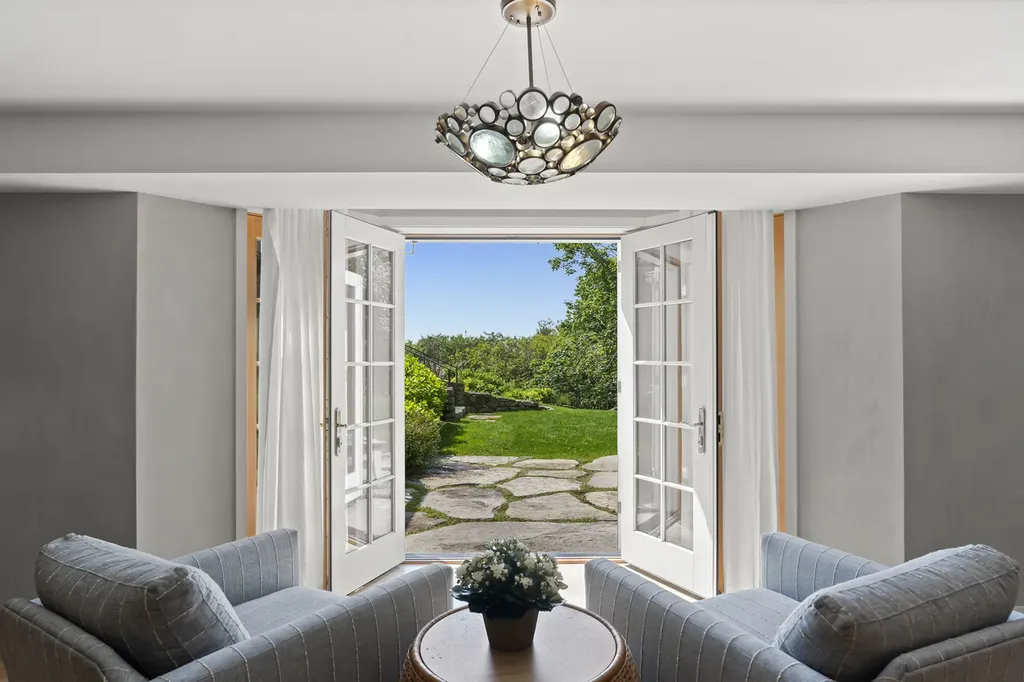 308 South Road Chilmark MA 02535