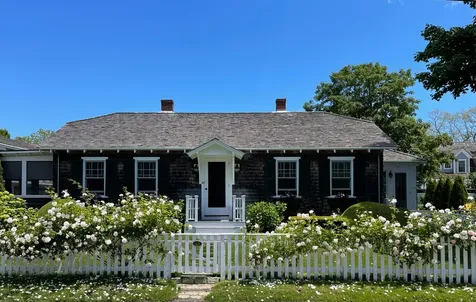 43 Cottage Street Edgartown MA 02539