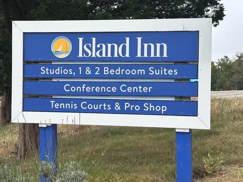 21 Island Inn Road Oak Bluffs MA 02557