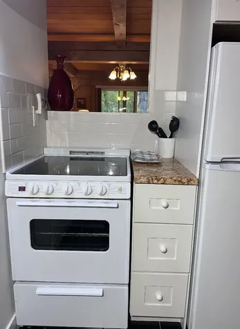 21 Island Inn Road Oak Bluffs MA 02557