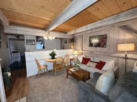 21 Island Inn Road Oak Bluffs MA 02557