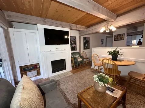 21 Island Inn Road Oak Bluffs MA 02557