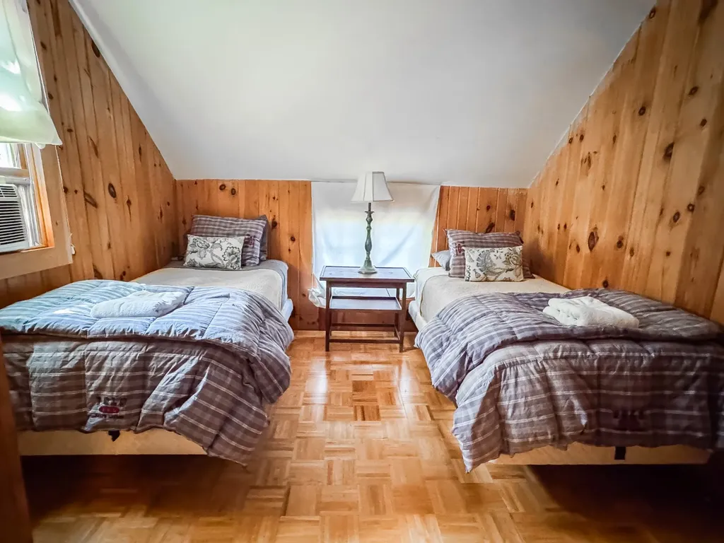 69 School Street Edgartown MA 02539