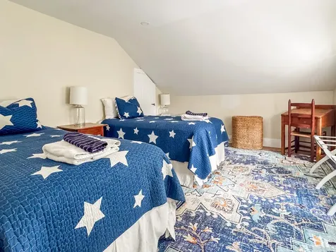 69 School Street Edgartown MA 02539