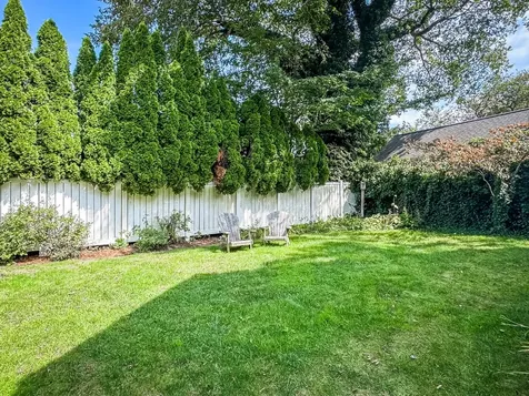 69 School Street Edgartown MA 02539