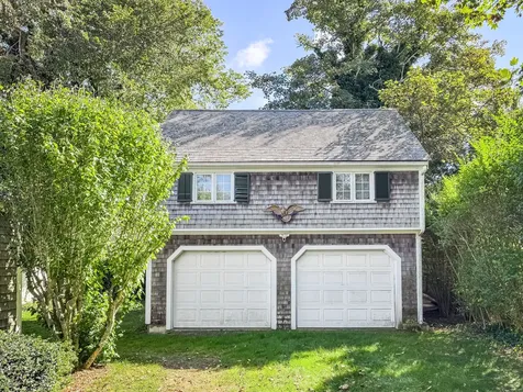 69 School Street Edgartown MA 02539