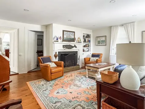 69 School Street Edgartown MA 02539