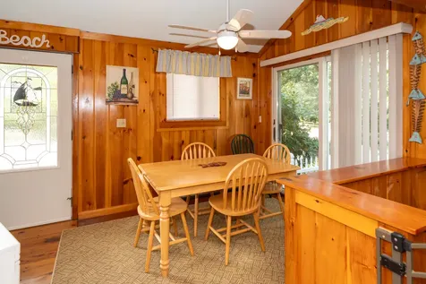 28 Barling Avenue Oak Bluffs MA 02557