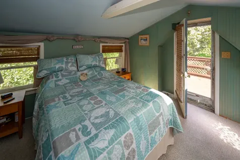 28 Barling Avenue Oak Bluffs MA 02557