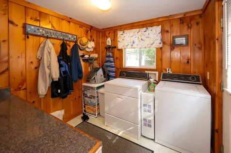 28 Barling Avenue Oak Bluffs MA 02557