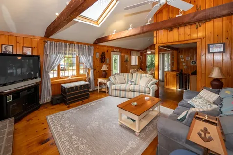 28 Barling Avenue Oak Bluffs MA 02557