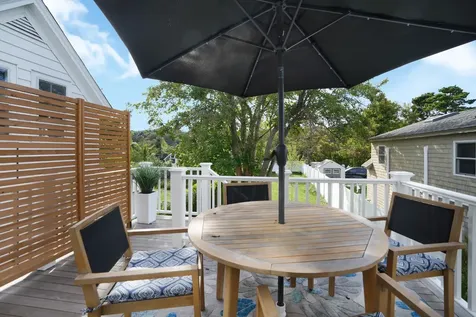 33 Lagoon Pond Road Vineyard Haven MA 02568