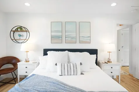 33 Lagoon Pond Road Vineyard Haven MA 02568