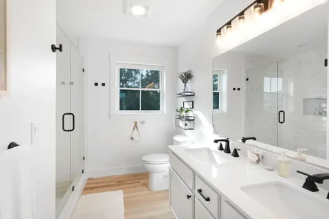 33 Lagoon Pond Road Vineyard Haven MA 02568