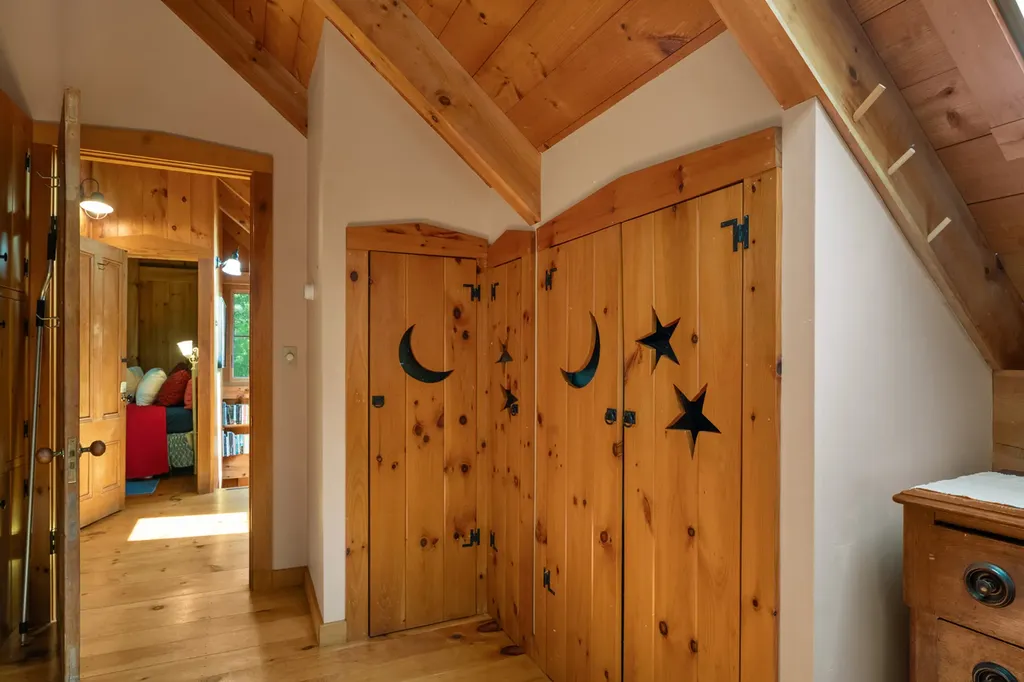 6 Tabor Hills Chilmark MA 02535