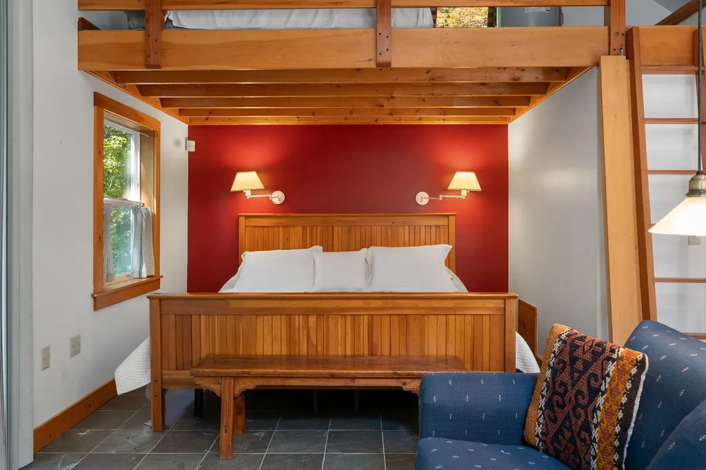 6 Tabor Hills Chilmark MA 02535