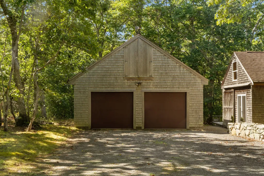 6 Tabor Hills Chilmark MA 02535