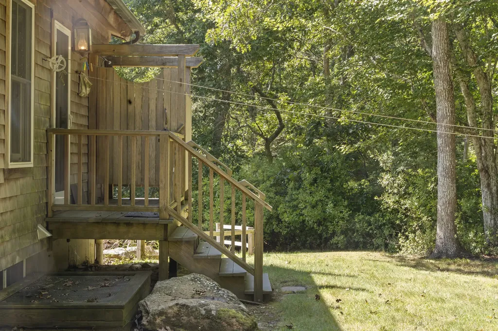 6 Tabor Hills Chilmark MA 02535