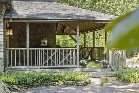 6 Tabor Hills Chilmark MA 02535