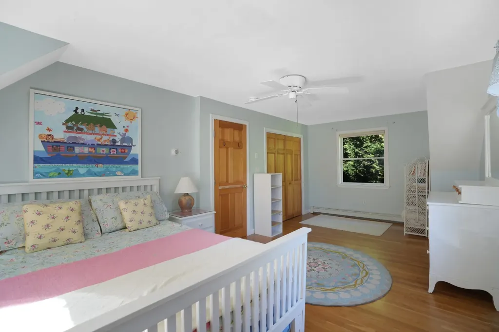 22 Old Lighthouse Road Vineyard Haven MA 02568